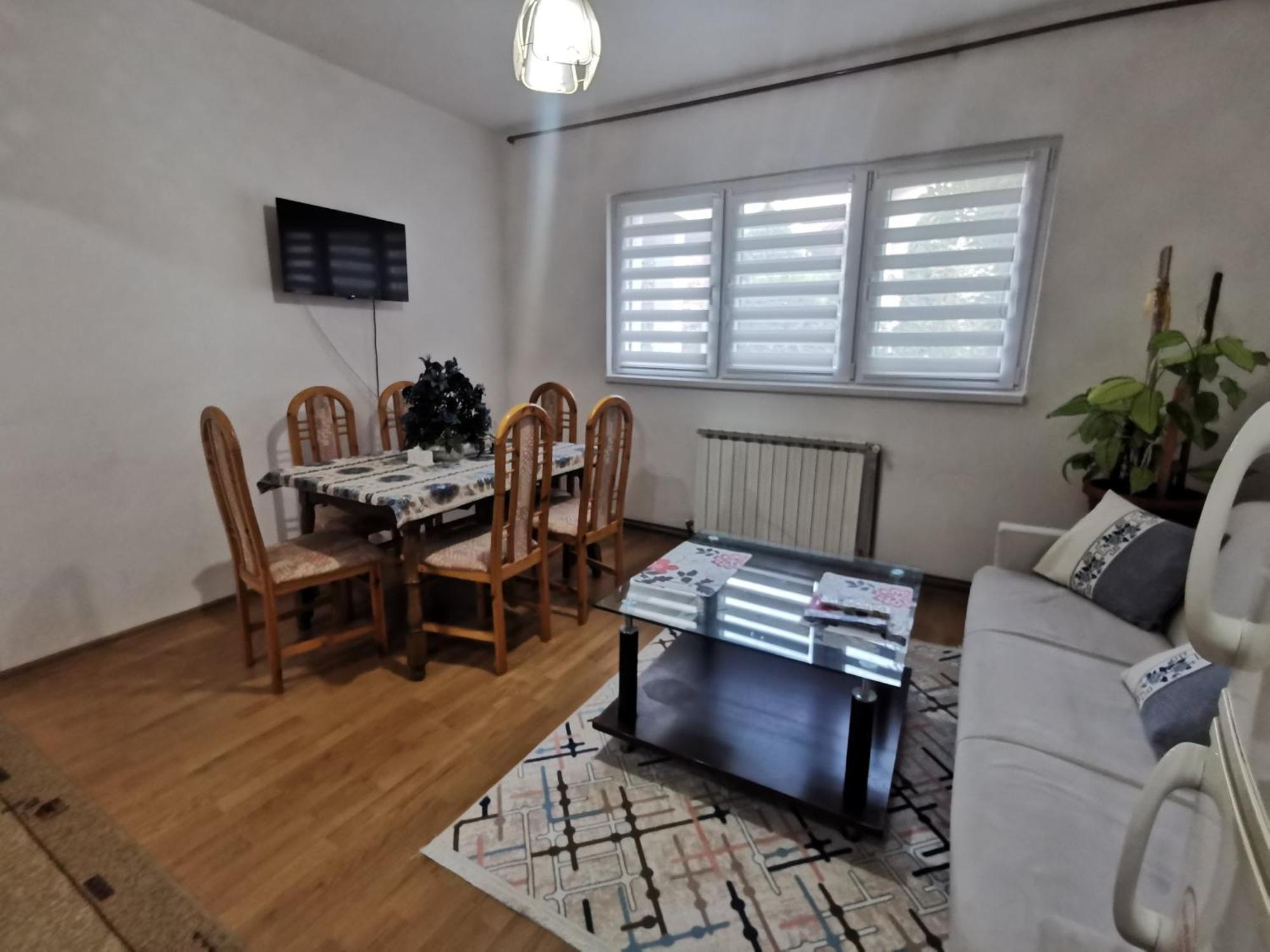 סראייבו Rest & Recharge 4Bdr Apt- Free Parking, Ac & Garden מראה חיצוני תמונה